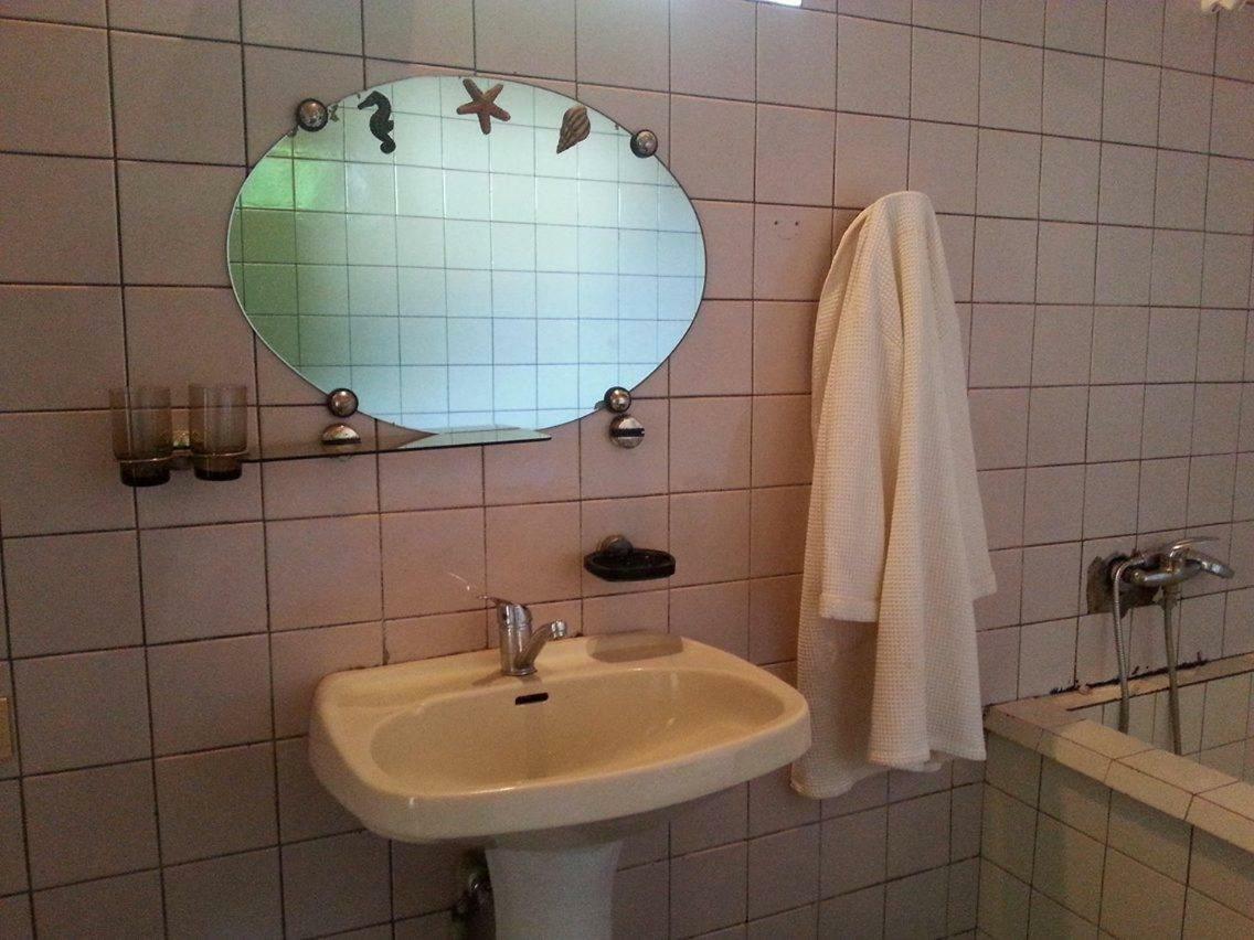 Marinas Guesthouse Kobuleti Exteriör bild